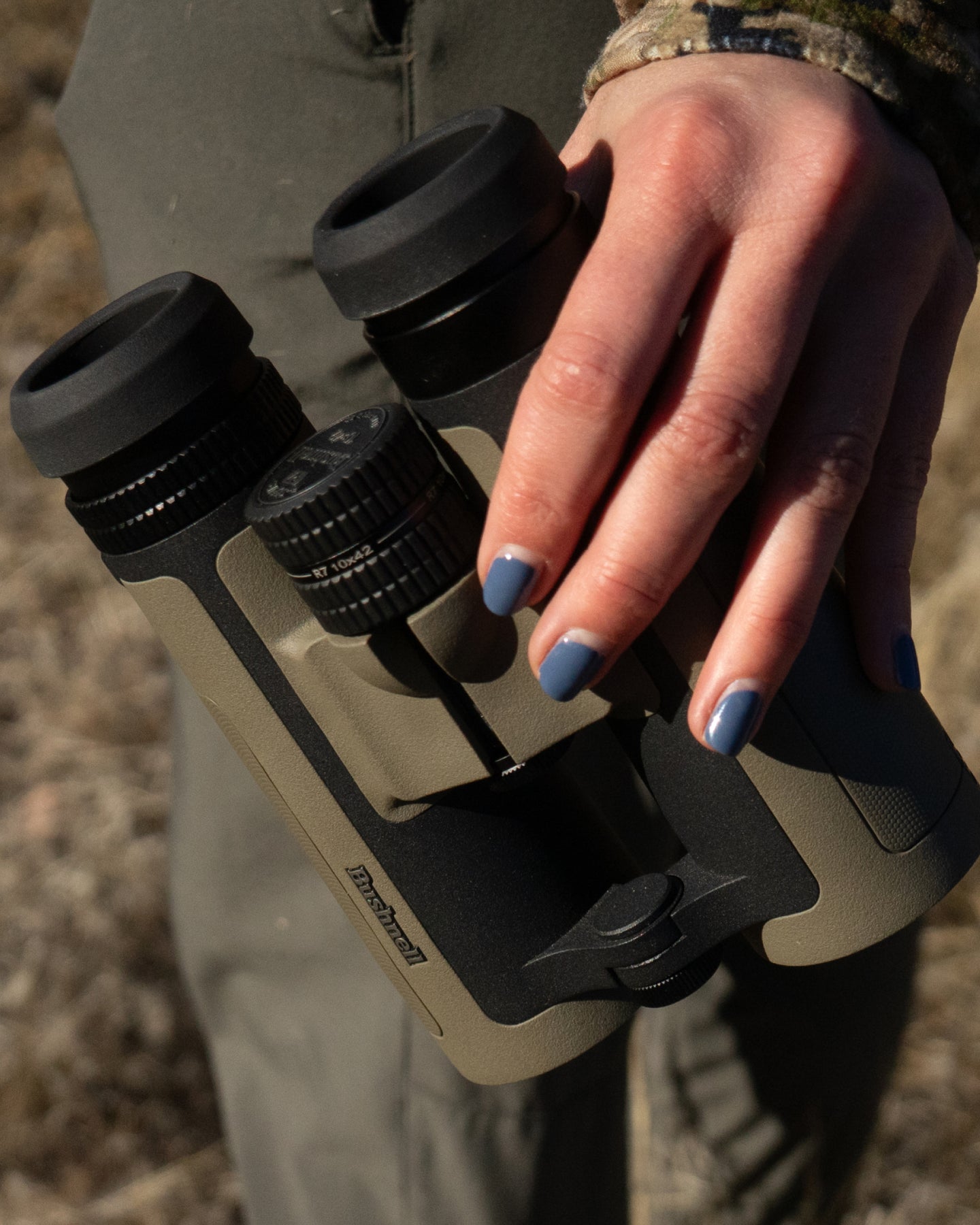 *R7 binoculars - 10x42