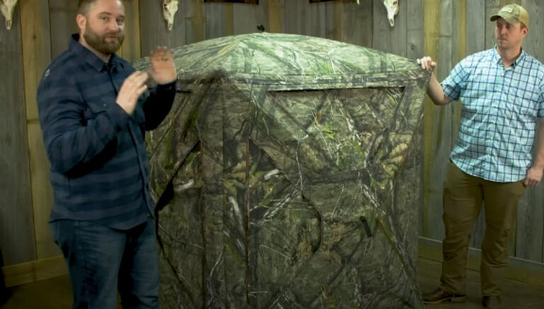 Primos Double Bull® Roughneck™ Ground Blind Video Two people demonstrating the Primos Double Bull® Roughneck™ Ground Blind