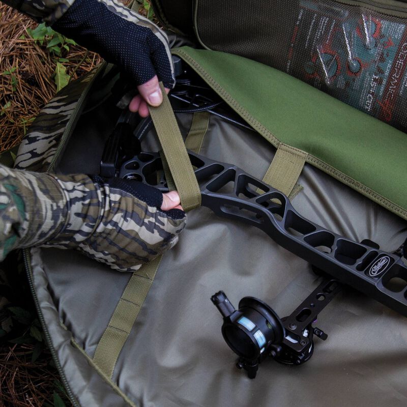 Mossy Oak Bottomland Soft Bow Case