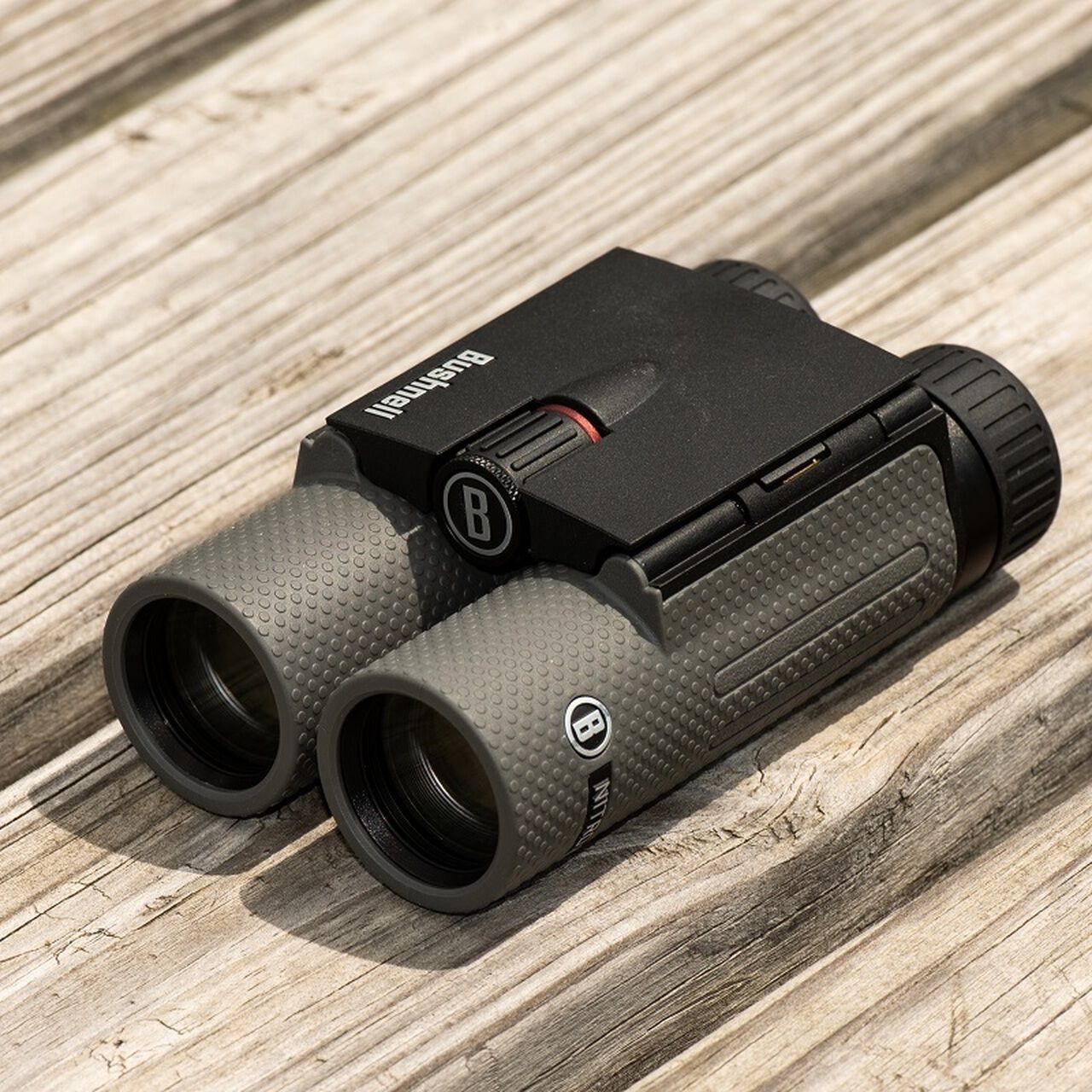 10x25 binoculars